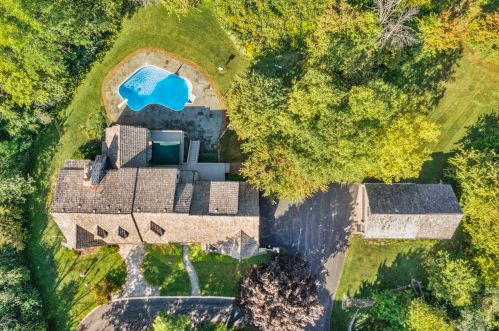 9555 Range Line Rd, Milwaukee WI 53209-2619 exterior