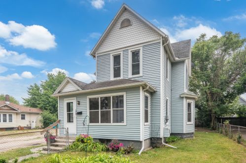 1020 Clinton Ave, Kalamazoo MI 49001-3881 exterior