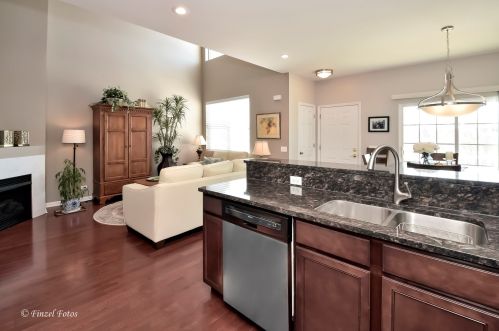 1216 Walnut Gln Dr, Bull Valley IL 60014-6843 exterior