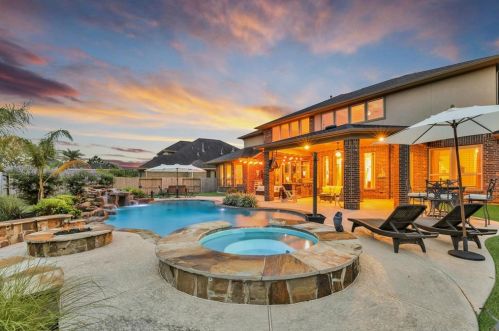 5607 Mustang Rdg Ln, Fulshear TX 77441-2149 exterior