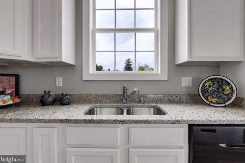 202 Ctr St, Hanover PA 17331-2829 exterior