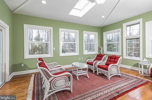 76 Pettit Pl, Princeton NJ 08540-7645 exterior