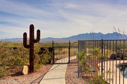 4170 Calle Dos, Green Valley AZ 85622-5333 exterior