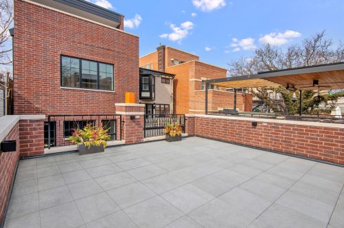 2137 Clifton Ave, Chicago IL 60614-4116 exterior