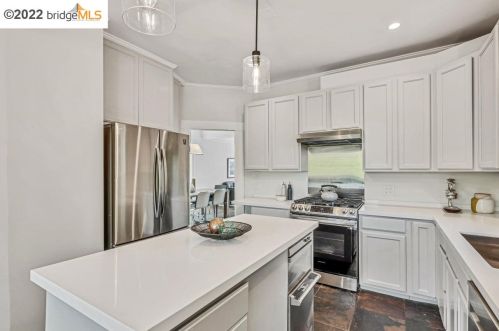 2439 Roosevelt Ave, Berkeley CA 94703-1930 exterior