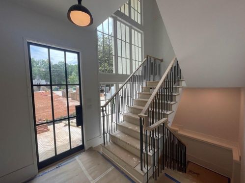 1306 Citadel Dr, Atlanta, GA 30324-3820