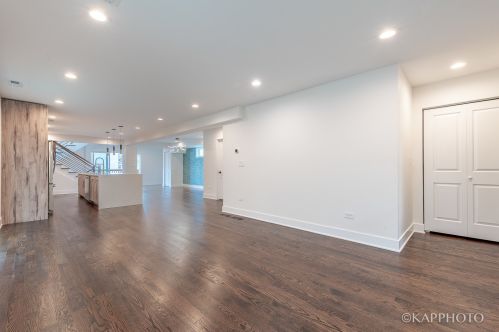 5966 Manton Ave, Chicago IL  60646-5553 exterior