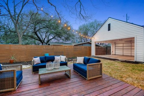 4105 Burnet Rd, Austin TX exterior