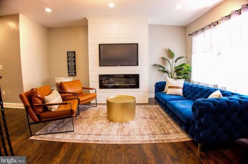 2022 21 St, Philadelphia PA 19145-2722 exterior