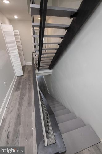 2122 2nd St, Philadelphia PA 19147-3802 exterior