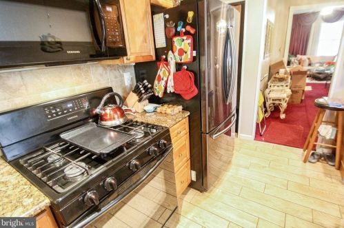 7132 Bryan St, Philadelphia PA 19119-1635 exterior