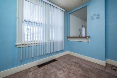 1626 Leolyn St, Pittsburgh PA  15210-3939 exterior