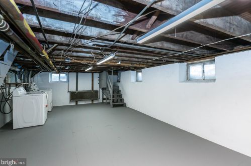 54 Elmwood Ave, Manor PA 19036-2321 exterior