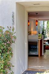 253 Barrington Ave, Los Angeles CA  90049-2922 exterior