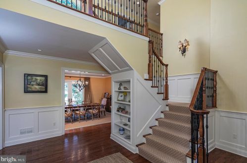 51 Grasmere Way, Princeton NJ 08540-7548 exterior