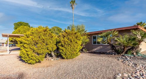 8545 Calle Bolivar, Tucson AZ 85715-5604 exterior