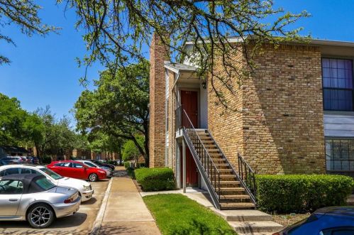 15151 Berry Trail Ct, Dallas TX  75248-4905 exterior