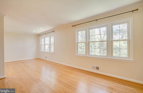 617 Azalea Dr, Rockville MD 20850-2010 exterior