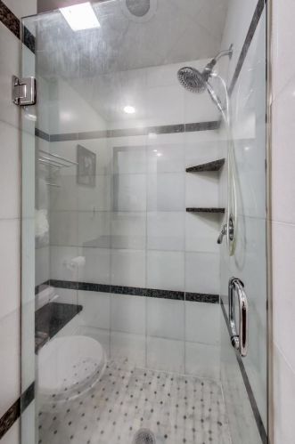 2047 Honore St, Chicago IL  60614-3910 exterior