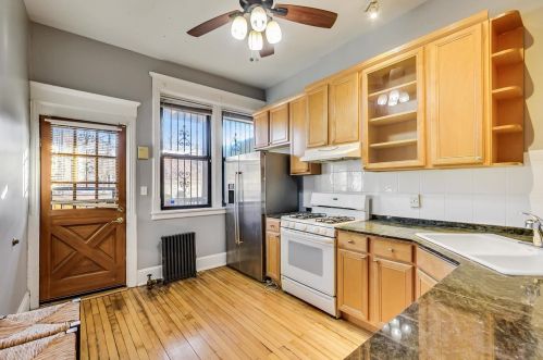 4053 Greenview Ave, Chicago IL 60626-4217 exterior