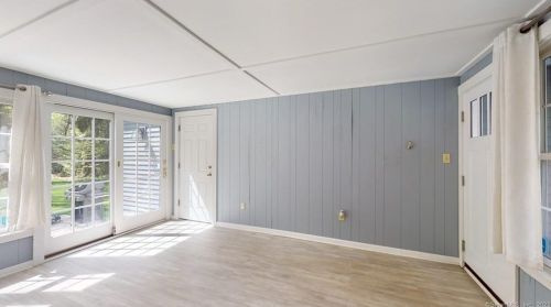 57 Knollwood Rd, Farmington CT 06032-1013 exterior