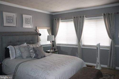 4617 6 St, Washington DC 20032-3502 exterior