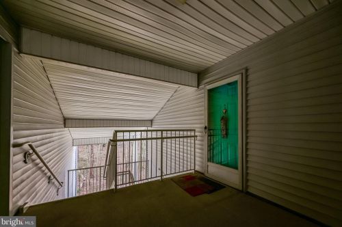 412 Ashton Ln, New Castle, DE 19720-3958