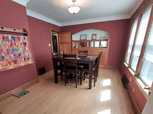 8521 Orchard St, Milwaukee, WI 53214-4342