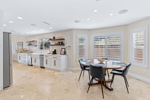 31345 Avenida Del Reposo, Temecula CA 92591-1724 exterior