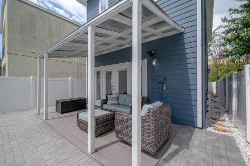 406 Oregon Ave, Tampa FL 33607-2803 exterior