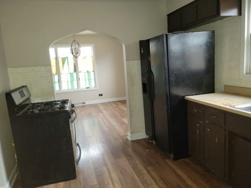 4850 Long Ave, Chicago IL 60638-1713 exterior