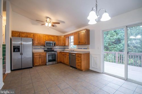 325 Columbus Ave, Littlestown PA 17340-1533 exterior