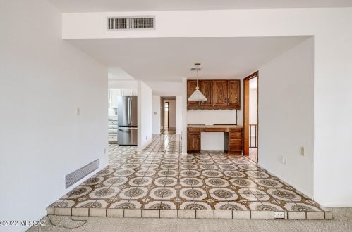 4421 Camino Gacela, Tucson AZ  85718-6807 exterior