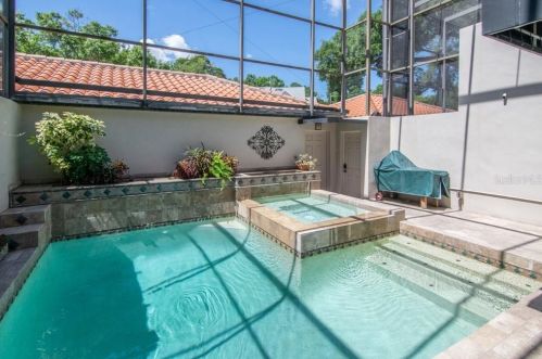 4949 Bayshore Blvd, Tampa FL 33611-3851 exterior