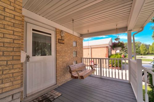 4415 81st St, Chicago, IL 60652-2114