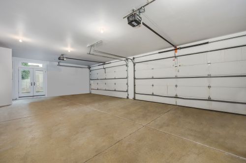 3720 Greenview Ave, Chicago IL 60613-3610 exterior