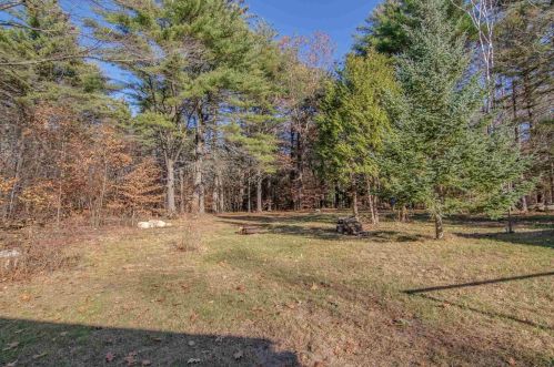 11 Bow Bog Rd, Concord NH 03304-4001 exterior