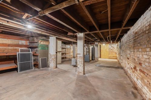 1527 30th St, Milwaukee WI  53208-2405 exterior