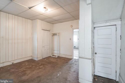 5731 Chestnut, Philadelphia PA 19104-3015 exterior