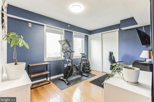 800 2nd St, Philadelphia PA exterior