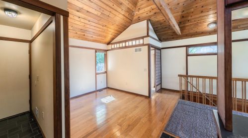 15404 Park Lake Rd, East Lansing MI 48823-3864 exterior