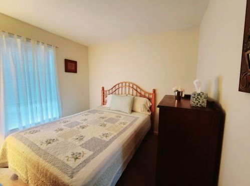 2 Chablis Ter, Concord NH  03303-1051 exterior