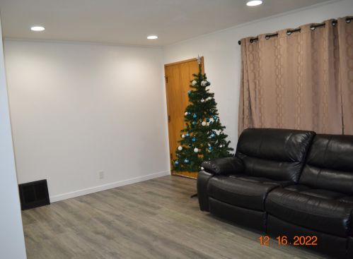 3333 64th St, Milwaukee WI  53219-4204 exterior