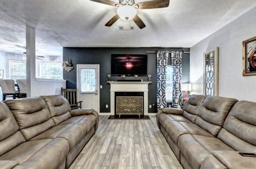 2320 Skylars Ml Way, Lithonia GA exterior