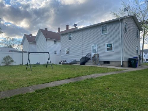 41 Beaudry St, Springfield MA  01151-1703 exterior