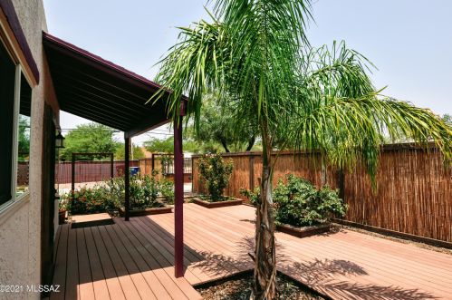 1739 Miles St, Tucson AZ  85719-6240 exterior