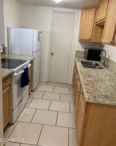 4223 47th Pl, Phoenix AZ  85040-2025 exterior