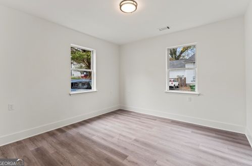 819 Humphries St, Atlanta GA 30312-2412 exterior