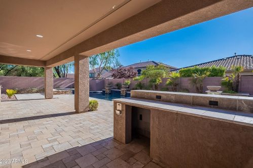 27002 23 Dr, Phoenix AZ 85085-4708 exterior