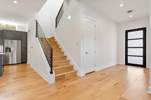 1719 Bunche Rd, Austin TX  78721-2201 exterior